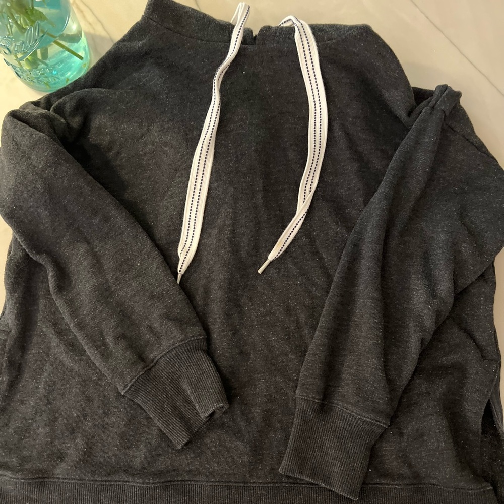 Aerie Hoodie with drawstrings. long sleeve. Sz M color Charcoal